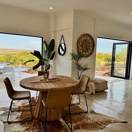Escape Pretoria East Luxury Villa Tierpoort Exterior photo